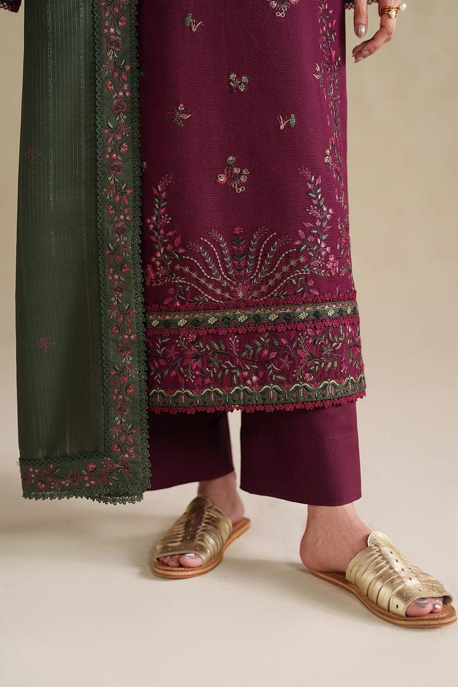 RR-IZ2705 Unstitched Fully Embroidered Lawn Suit With Embroidered Lawn Dupatta