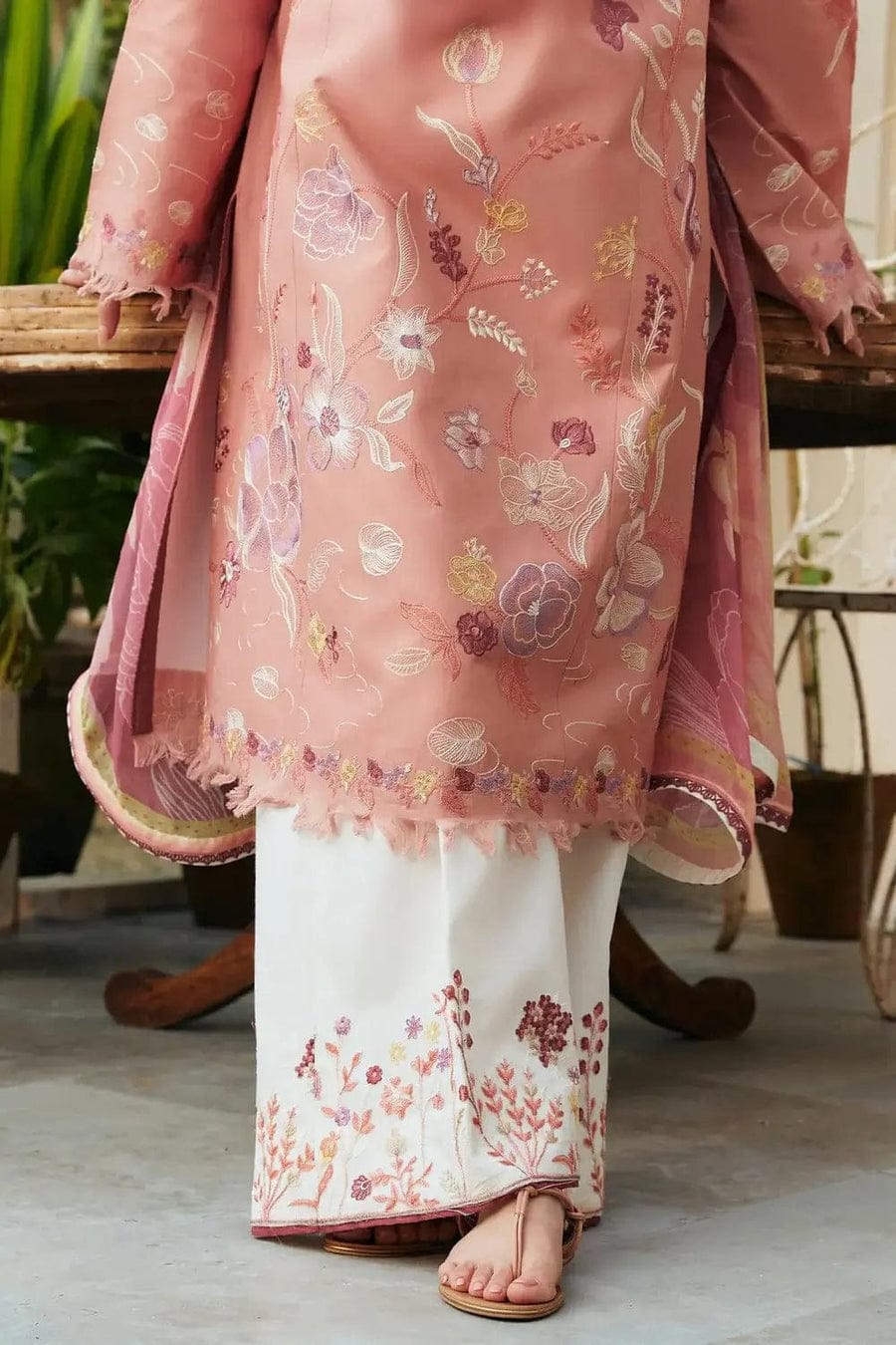 RR-ZS2755 Lawn Unstitched Embroidered 3pc Suit With Cotton Lawn Digital Printed Dupatta